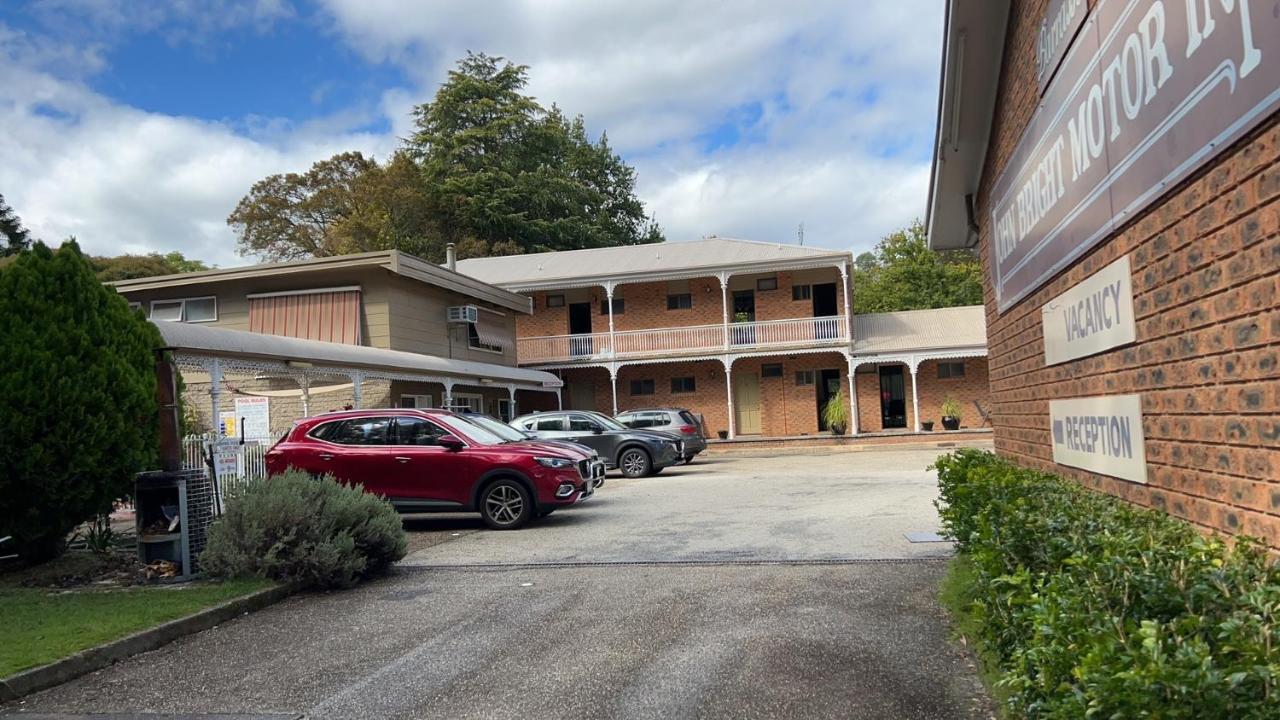 Barrass'S John Bright Motor Inn Exterior photo